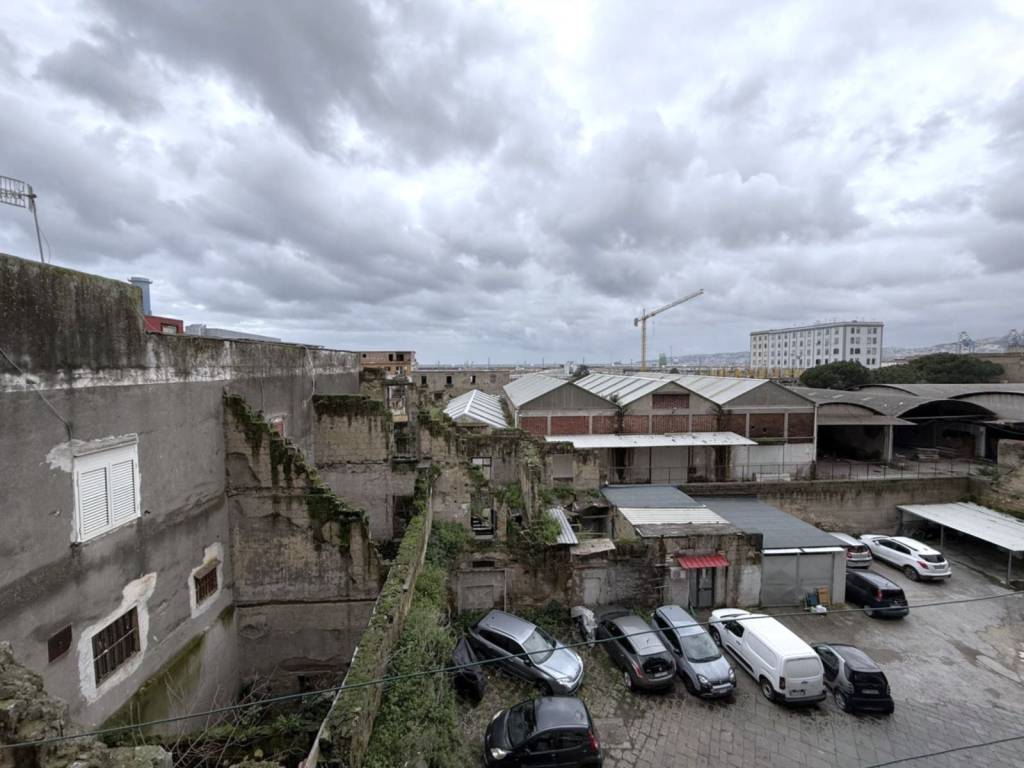 Appartamento a Napoli in Corso San Giovanni - Foto 5