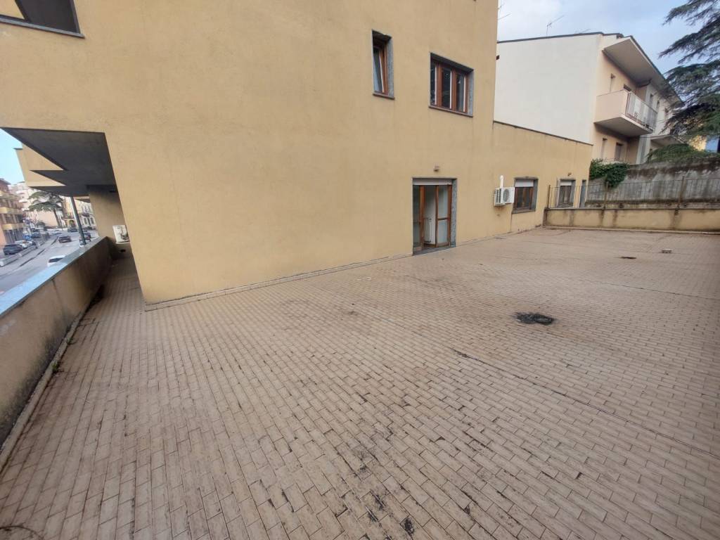 Appartamento a Foligno in Viale Cesare Battisti - Foto 2