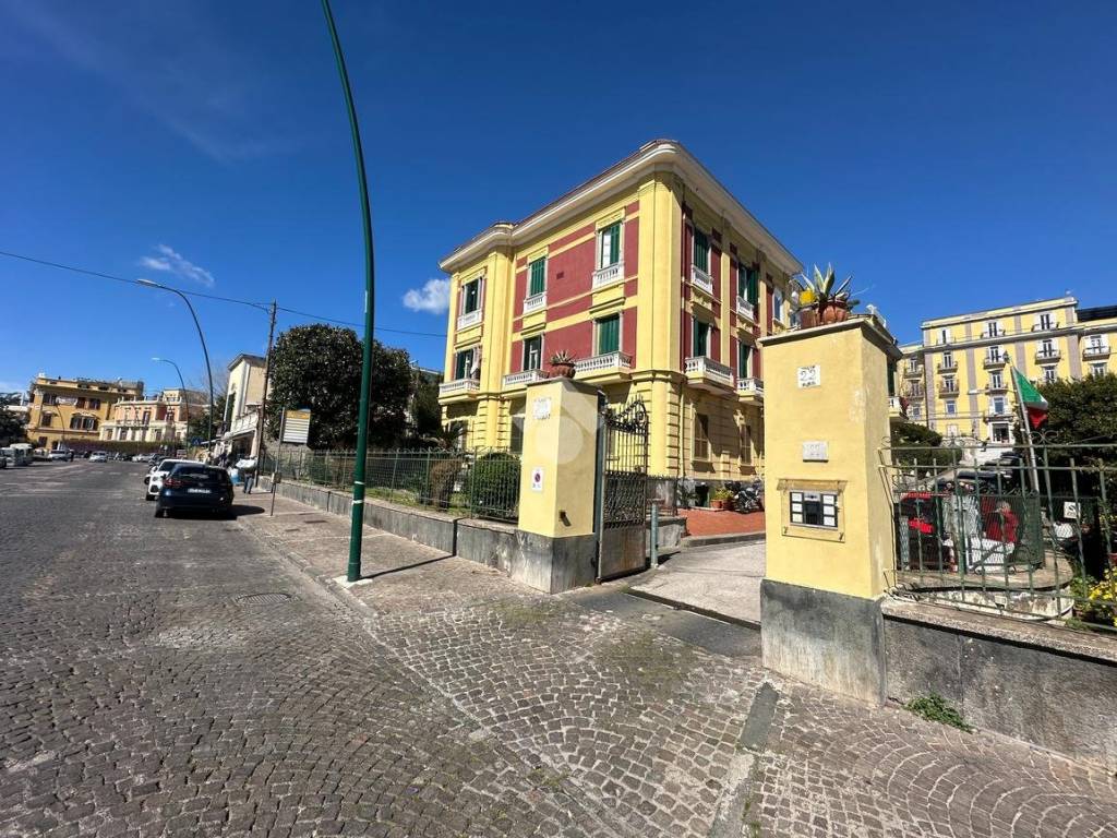 Appartamento a Napoli in Via Santo Strato, 22 - Foto 4