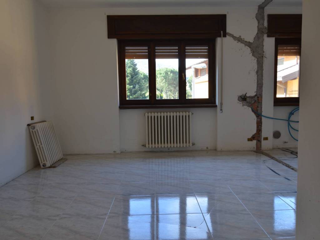 Appartamento a Colico in VIA PERLINO, 19 - Foto 3