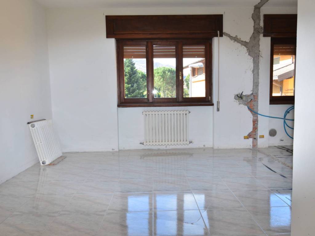 Appartamento a Colico in VIA PERLINO, 19 - Foto 4