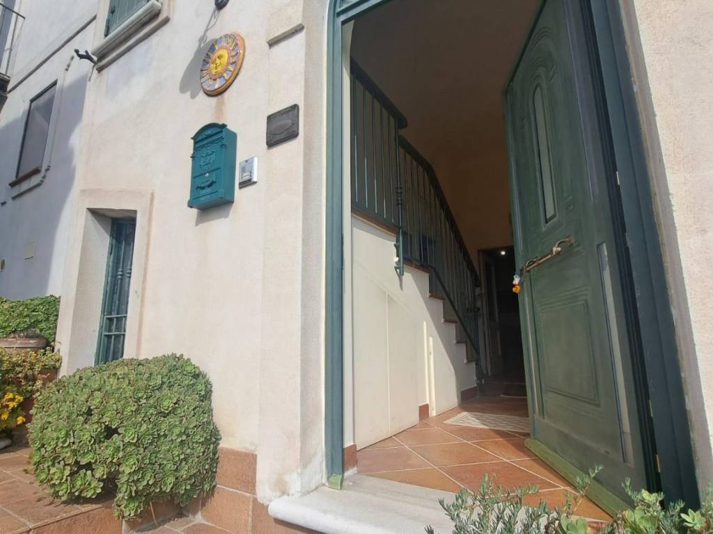 Villa a Sant'agata de' goti in Piazza Trieste - Foto 2