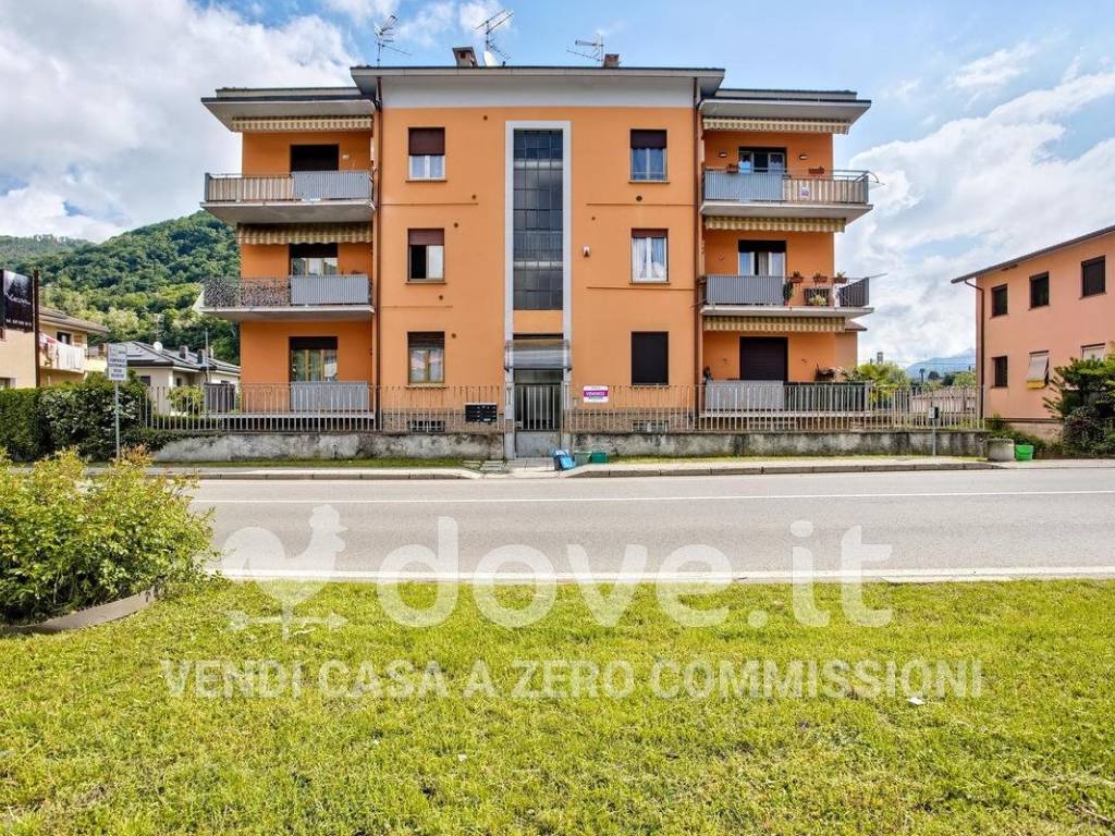 Appartamento a Lavena ponte tresa in Via Luino, 60 - Foto 2