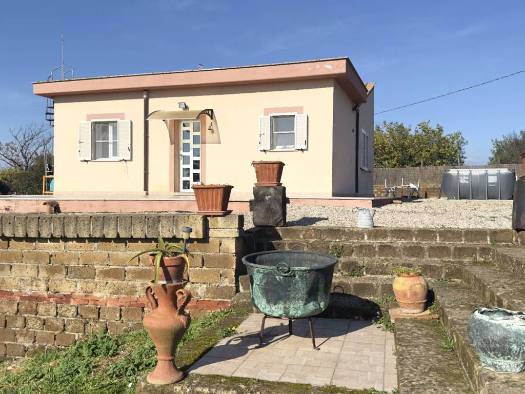 Villa a Tarquinia in Strada Provinciale Litoranea - Foto 4