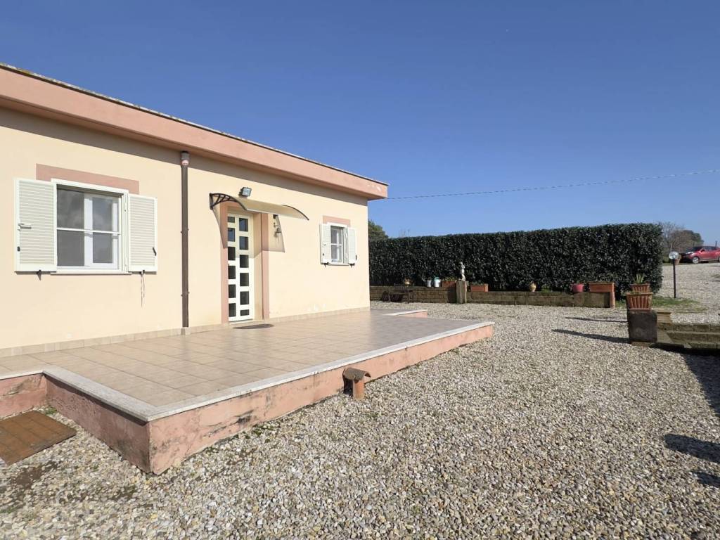 Villa a Tarquinia in Strada Provinciale Litoranea - Foto 5