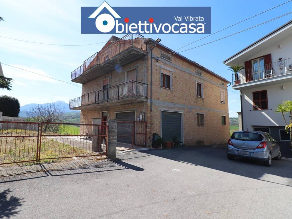 Casa indipendente a Civitella del tronto in Palazzesi - Foto 2