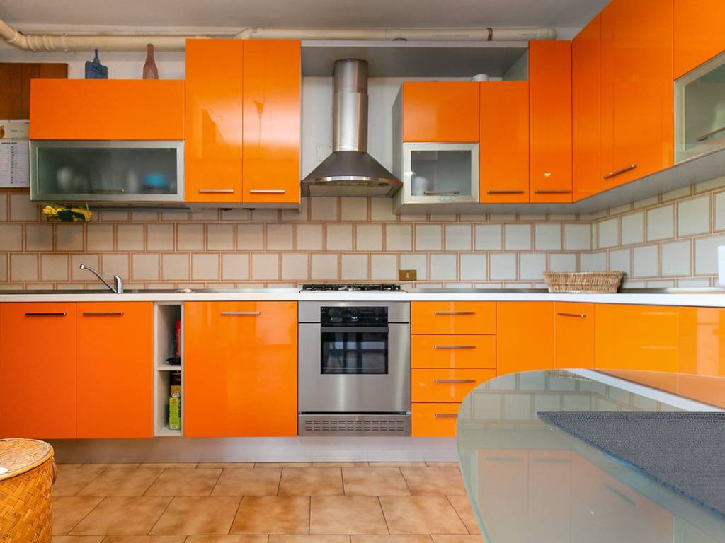 Appartamento a Saronno in Via L. V. dell'Orto, 1 - Foto 3