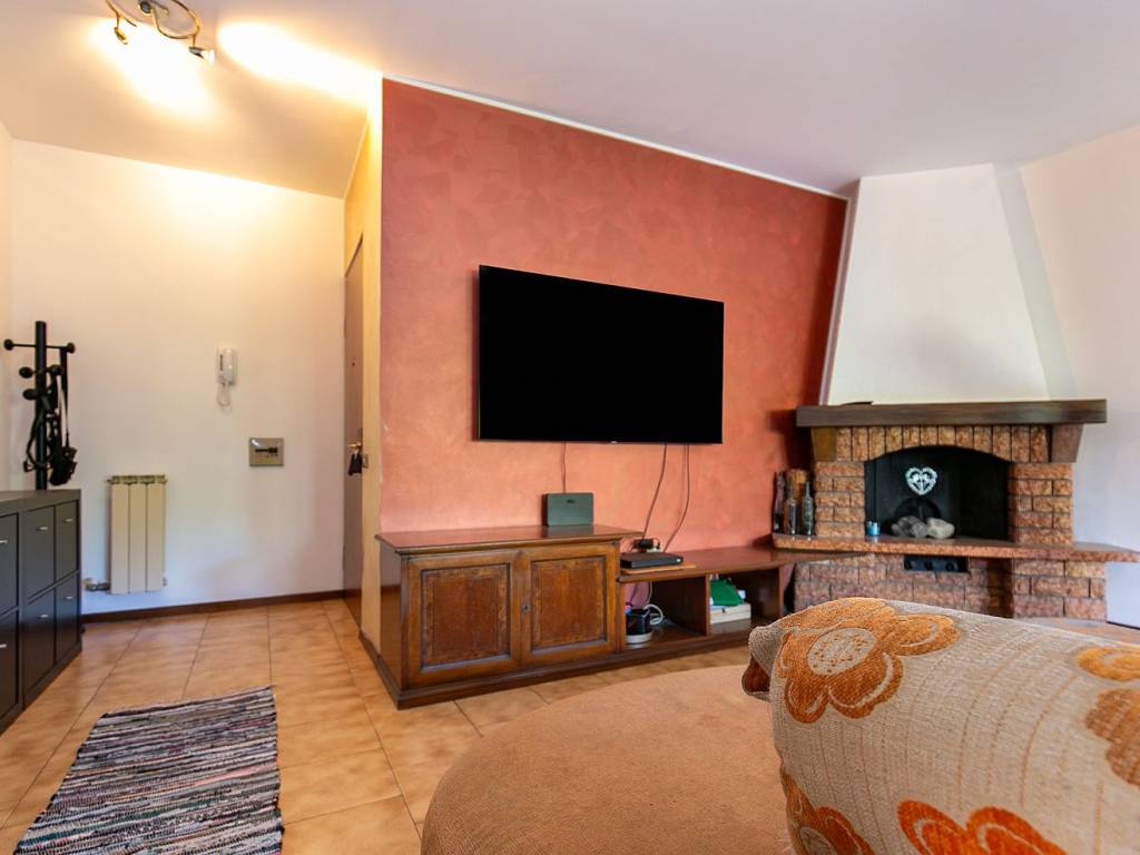 Appartamento a Saronno in Via L. V. dell'Orto, 1 - Foto 4