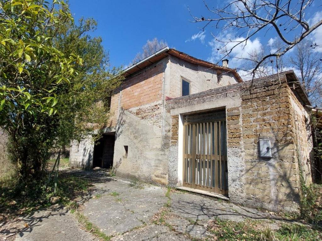 Rustico / casale a Vico nel lazio in Via S. Barbara - Foto 4