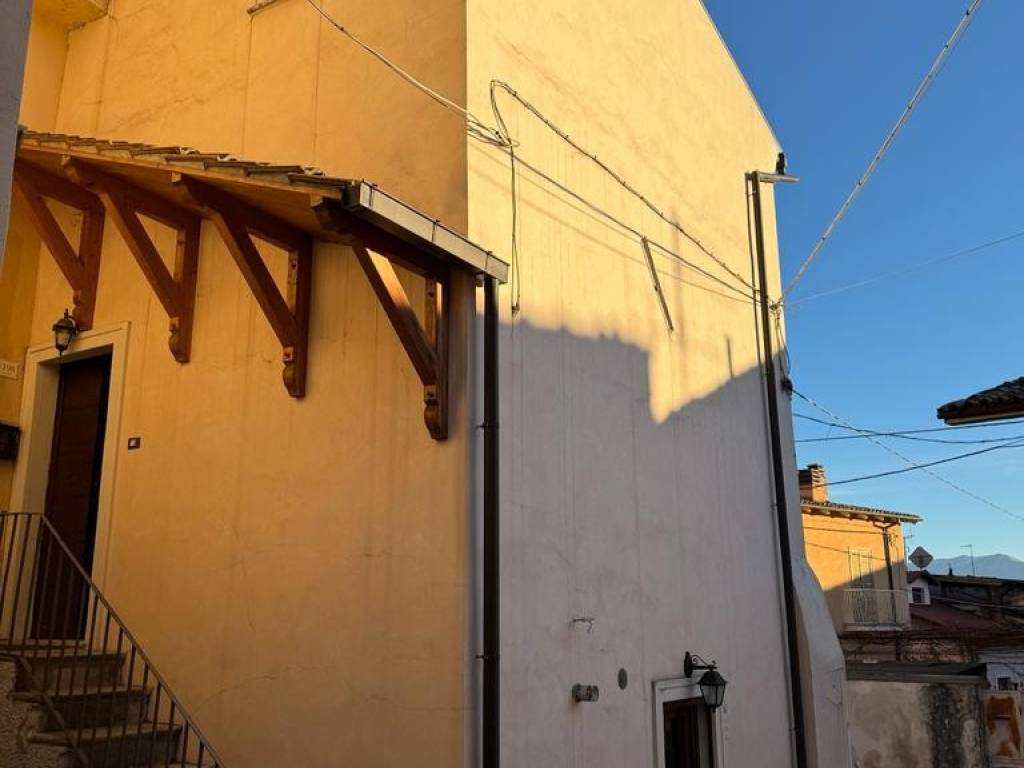 Casa indipendente a Pizzoli in Corso Sallustio, 198 - Foto 3