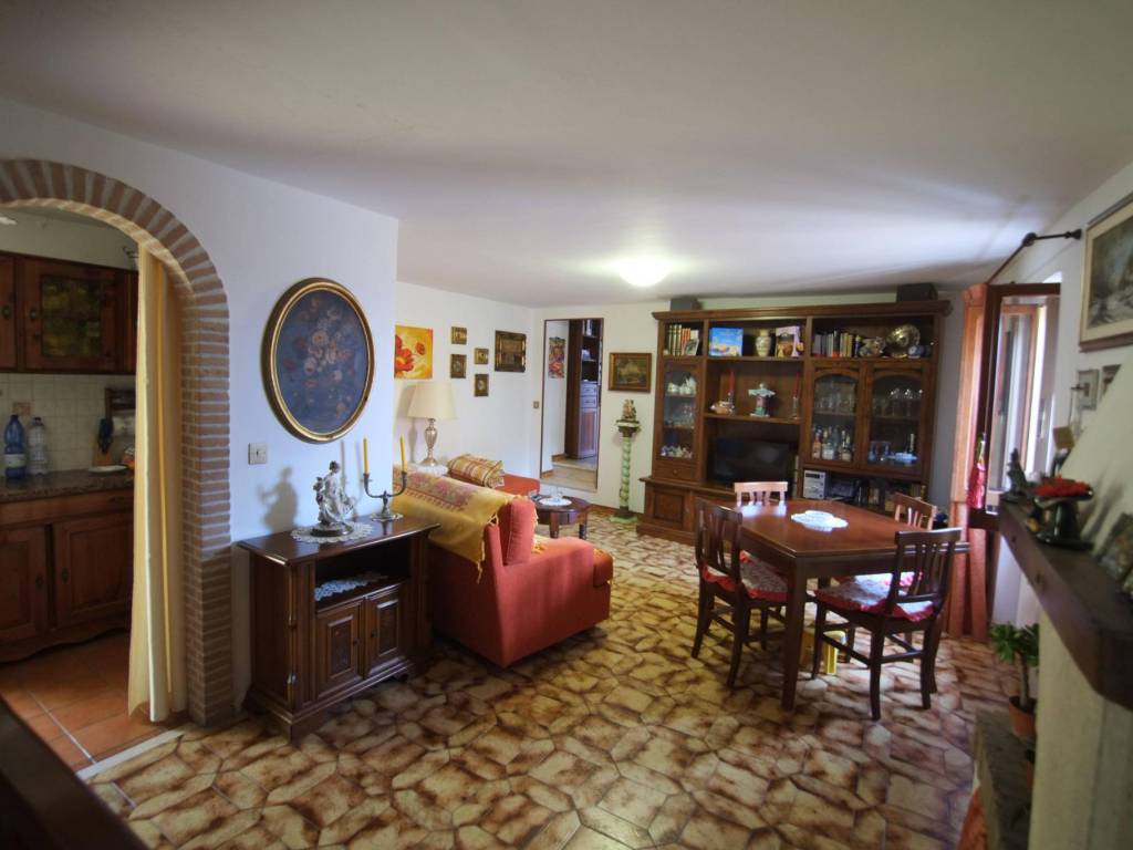 Appartamento a Scandriglia in Vicolo del Forno - Foto 4