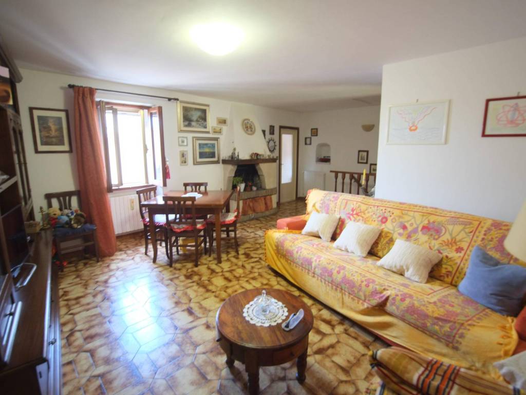 Appartamento a Scandriglia in Vicolo del Forno - Foto 5