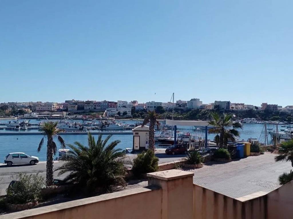 Villa a Lampedusa e linosa in Molo Favaloro S.N.C. - Foto 5