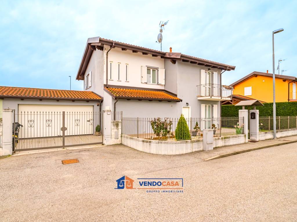 Villa a Cavallerleone in Via Racconigi, 15 - Foto 2