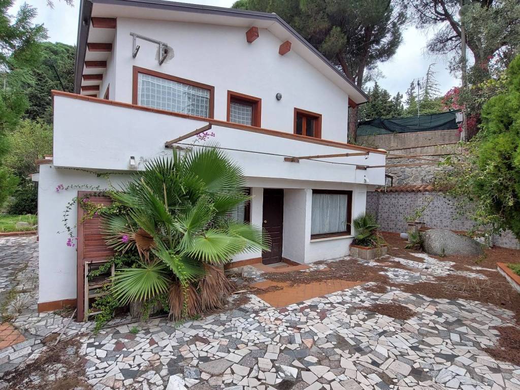 Villa a Stalettì in Via Provinciale, 21 - Foto 2