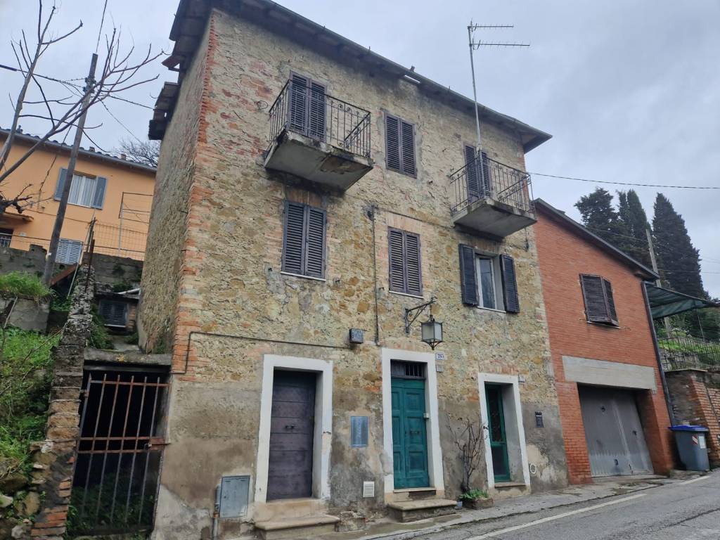 Casa indipendente a Perugia in Strada Perugia Ponte Rio - Foto 2