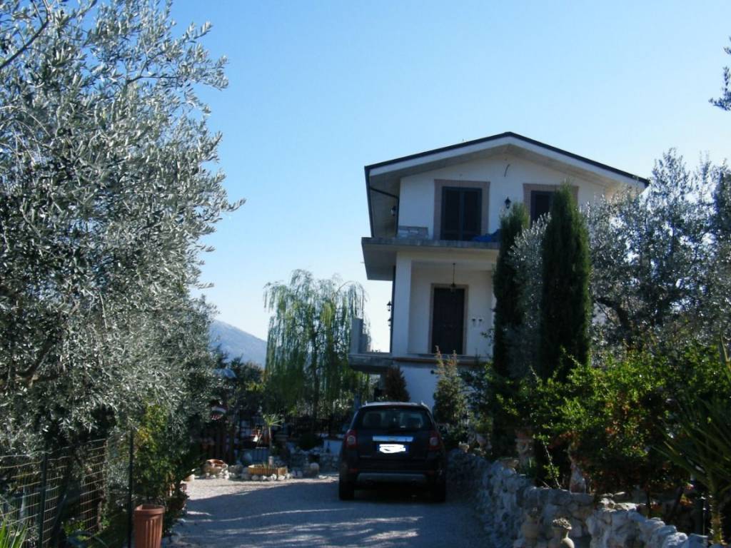 Villa a Alatri in Via della Croce - Foto 3