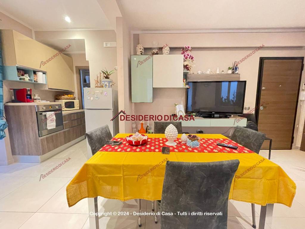 Appartamento a Campofelice di roccella in Via Santa Maria, 9 - Foto 3