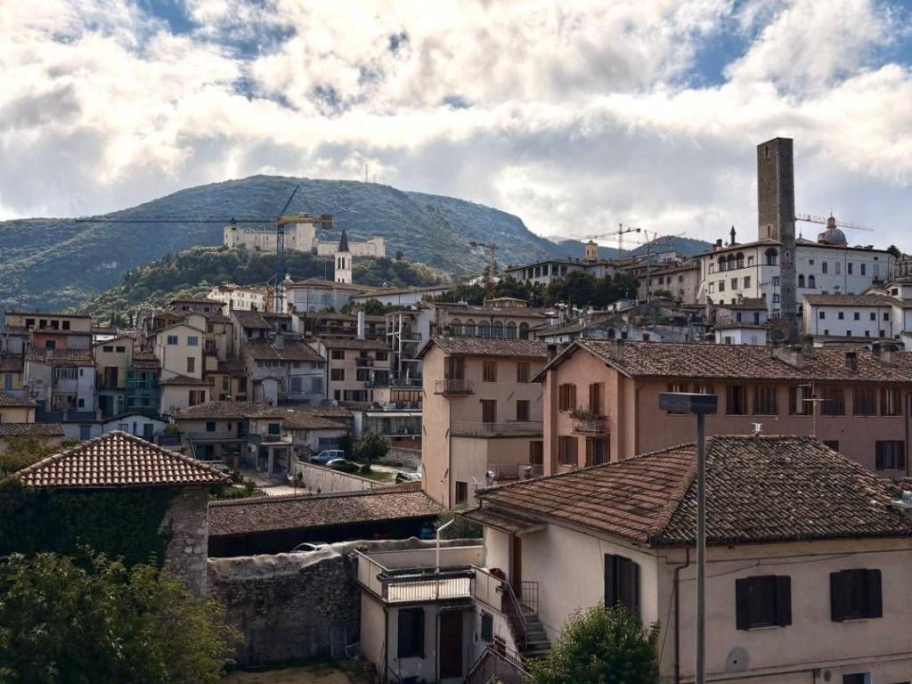 Villa a Spoleto in Via Montepincio - Foto 2