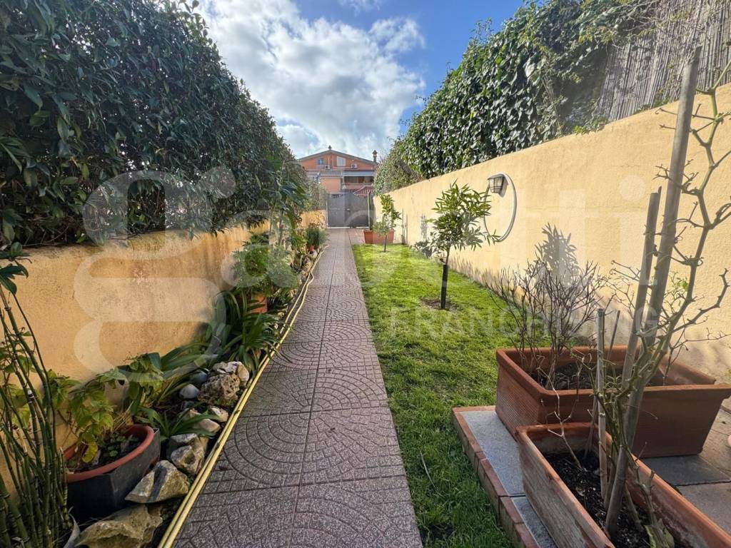 Villa a Ardea in via dora baltea , 6 - Foto 2