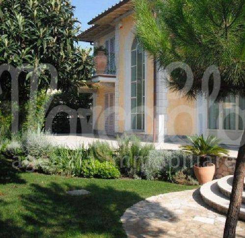 Villa a Forte dei marmi in Via Scassicarli - Foto 3
