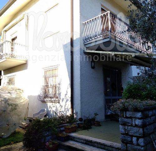 Villa a Forte dei marmi in Via Firenze - Foto 3