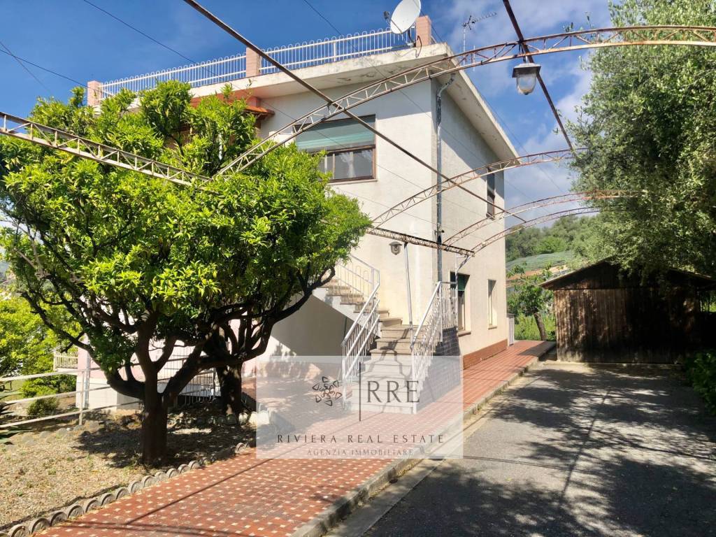 Villa a Diano marina in via Monade - Foto 3