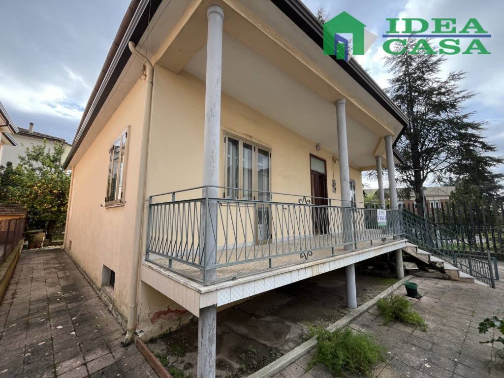 Villa a Vitulazio in Via Luciani, 25 - Foto 2