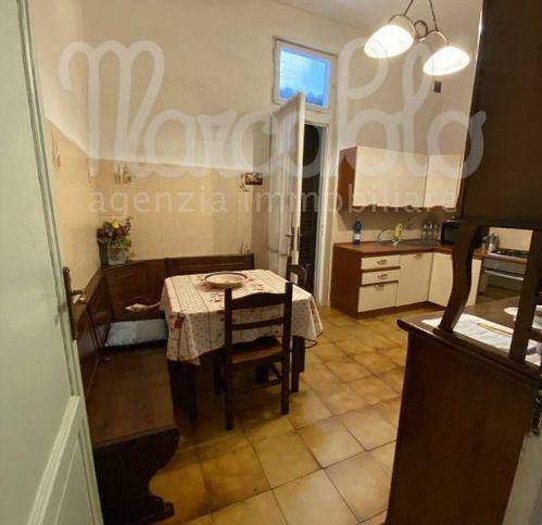 Villa a Forte dei marmi in Via Toscanini - Foto 4