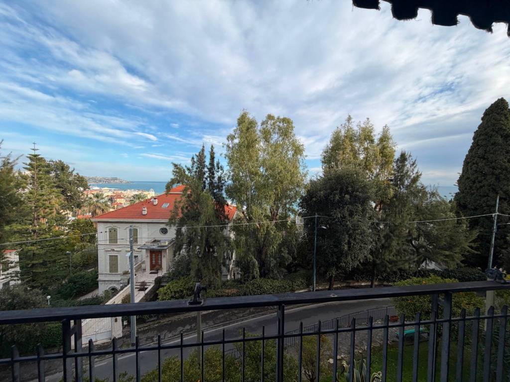 Appartamento a Sanremo in Corso degli Inglesi - Foto 2