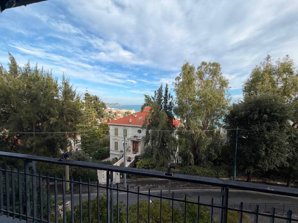 Appartamento a Sanremo in Corso degli Inglesi - Foto 4