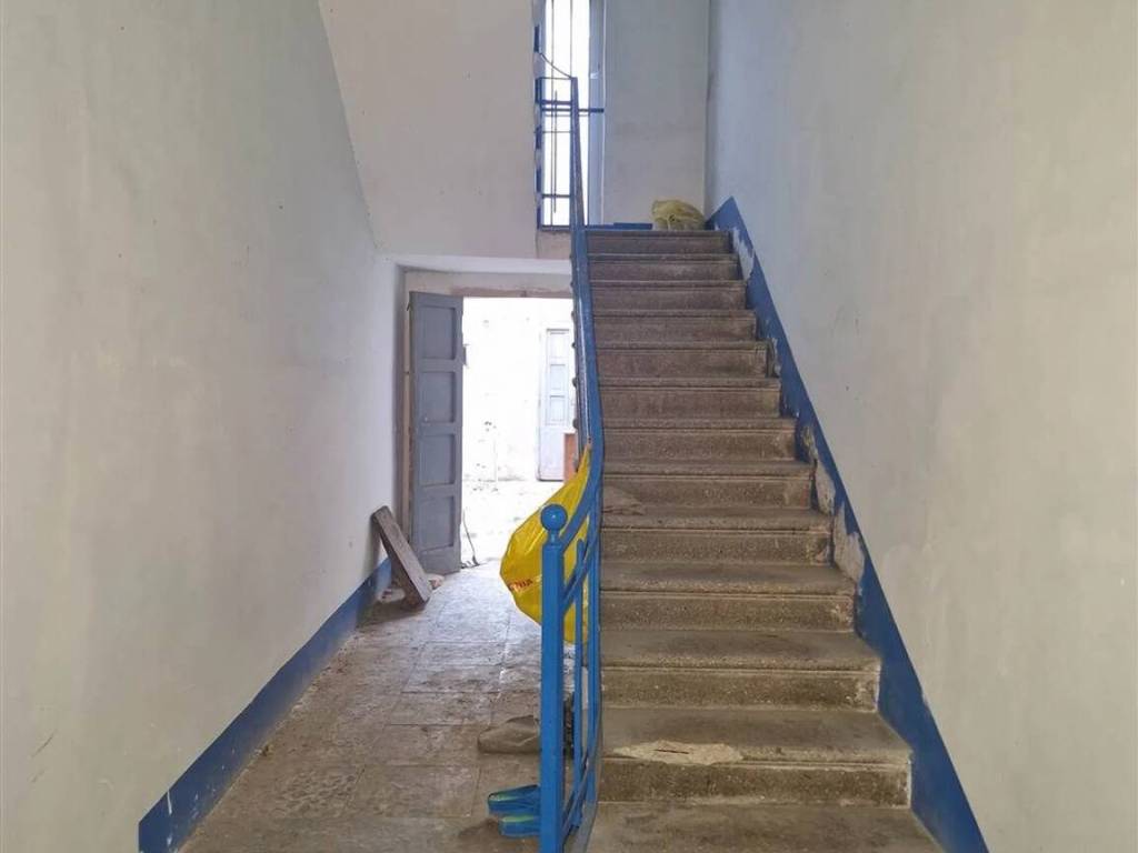 Palazzo / stabile a Brindisi - Foto 2