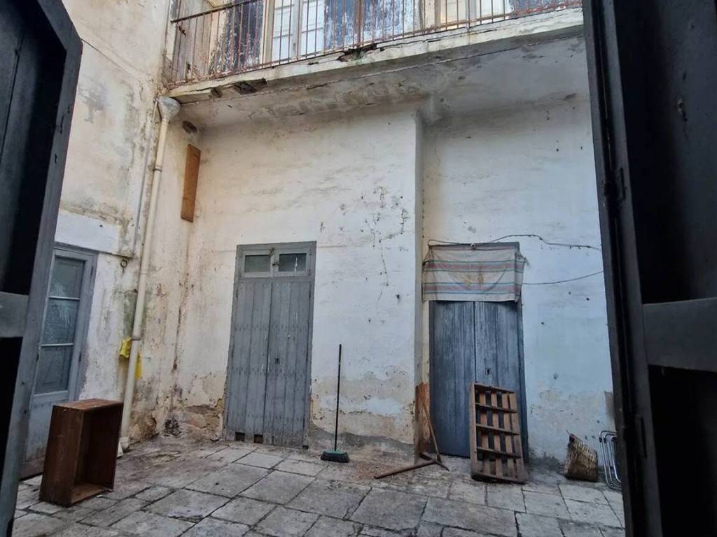 Palazzo / stabile a Brindisi - Foto 4