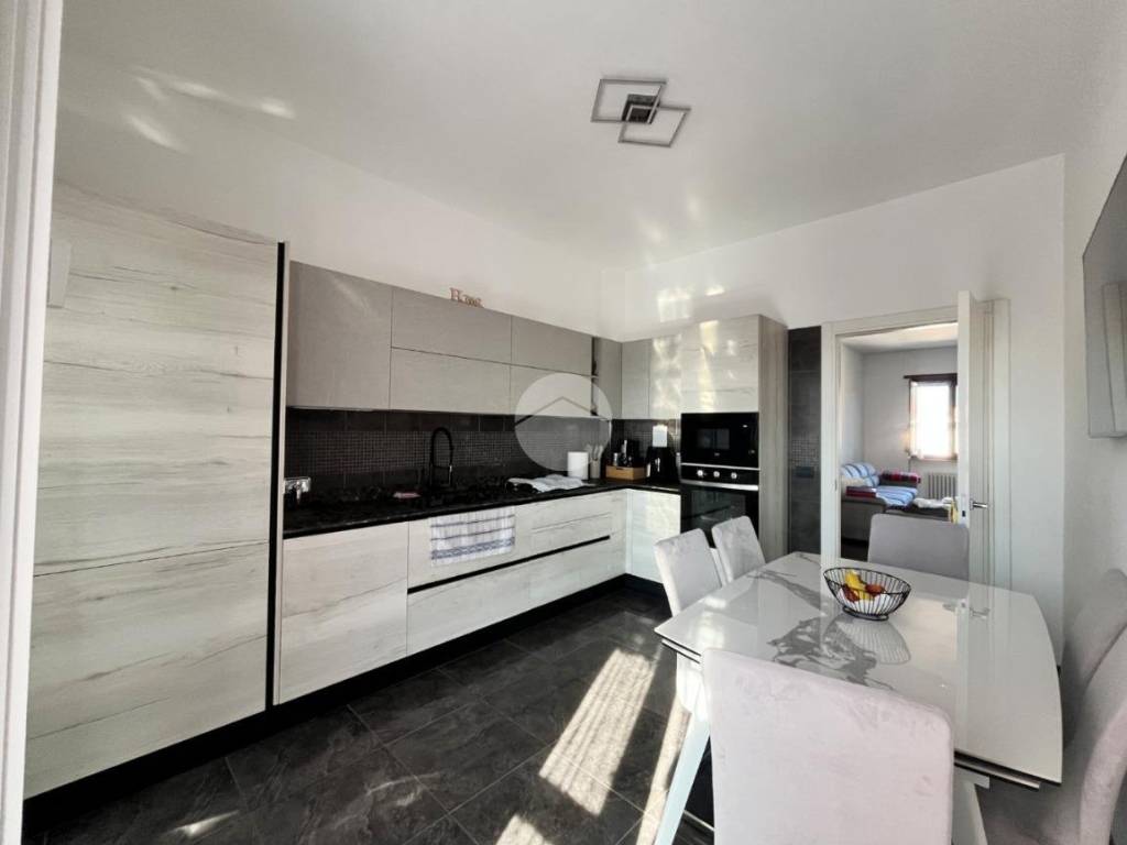 Appartamento a Banchette in VIA PAVONE, 2 - Foto 5