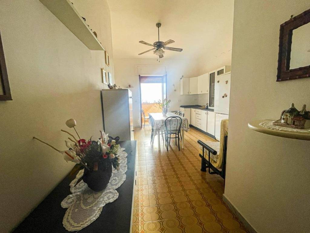 Appartamento a Nocera terinese in SS 18 Tirrena Inferiore, 36 - Foto 5