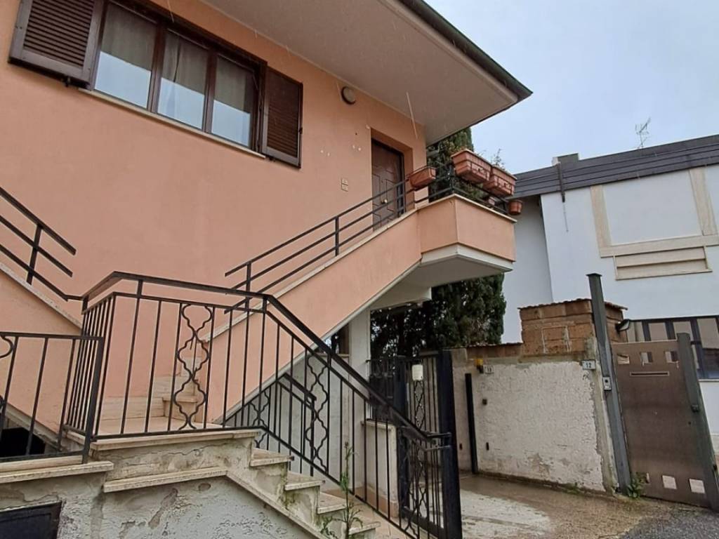 Appartamento a Cerveteri in Via dei Villini, 11 - Foto 2