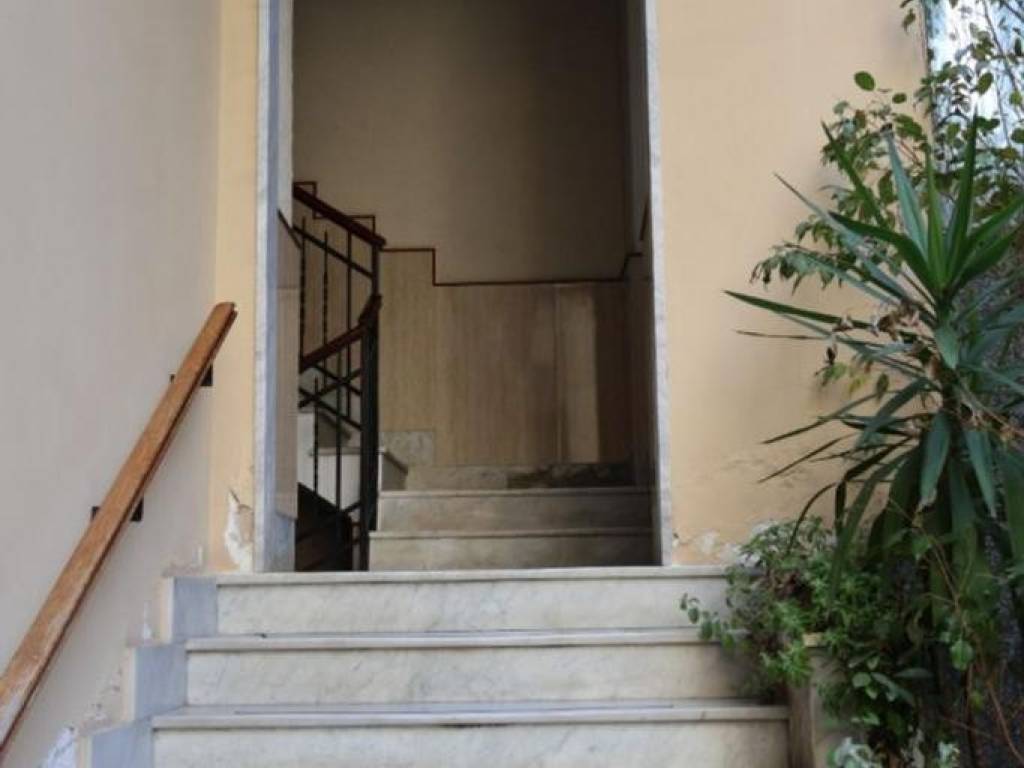 Appartamento a Napoli in Via Girolamo Santacroce, 32 - Foto 4
