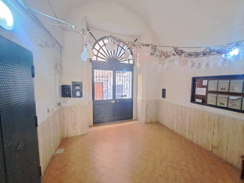 Appartamento a Napoli in Gradini Santi Apostoli, 17 - Foto 4