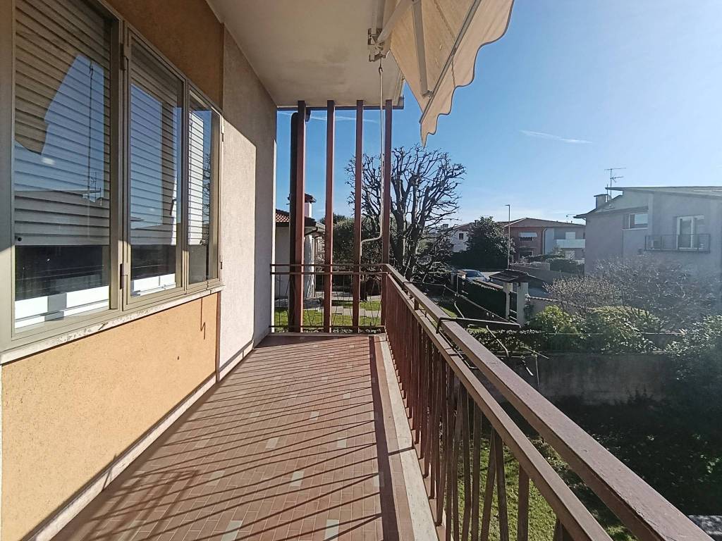 Villa a Rossano veneto in Quartiere Generale Giardino - Foto 2