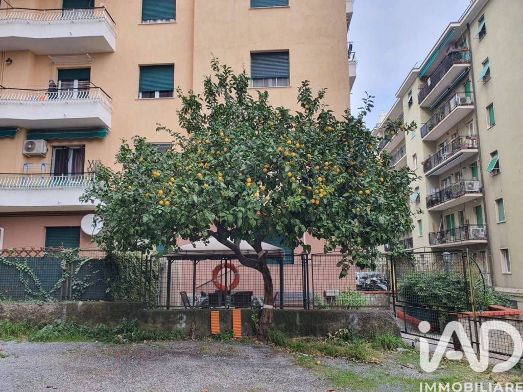 Appartamento a Genova in Via Giovanni Arrivabene - Foto 2