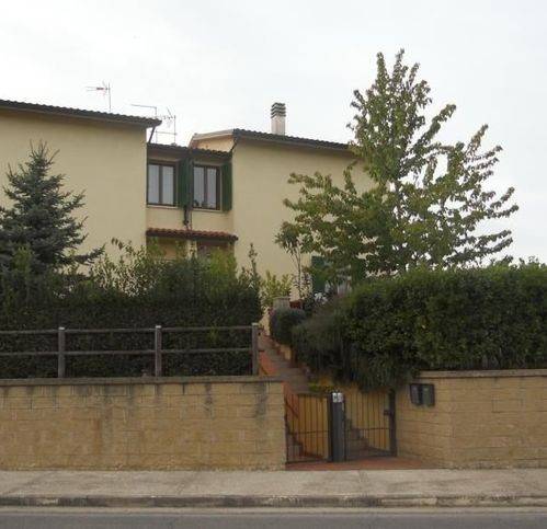 Villa a Foiano della chiana in Via D'Arezzo - Foto 3