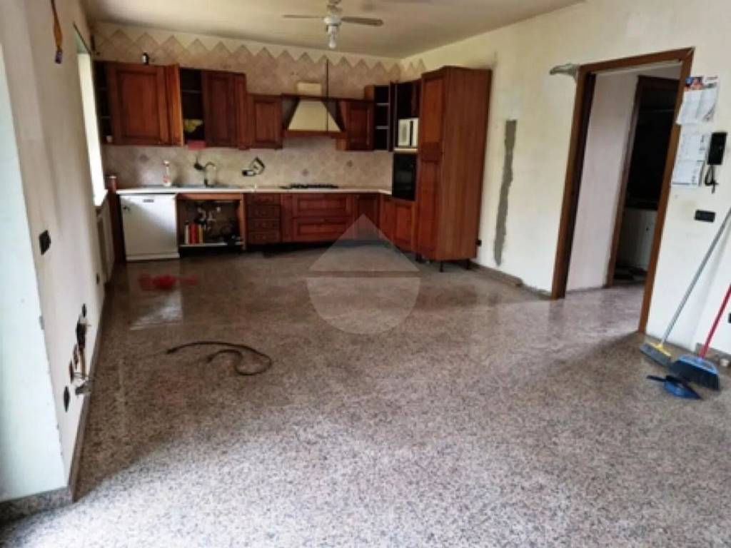 Appartamento a Buttapietra in Via Dell'Imprenditore - Foto 3