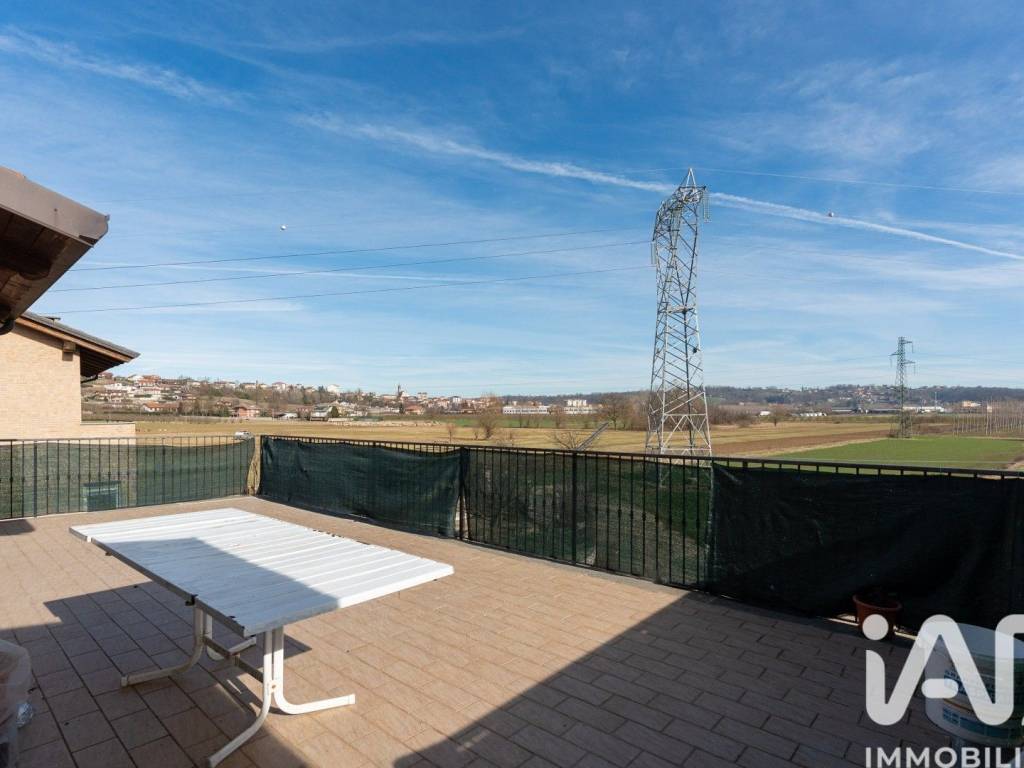 Casa indipendente a Cantarana in Viale cavalieri di vittorio veneto - Foto 3