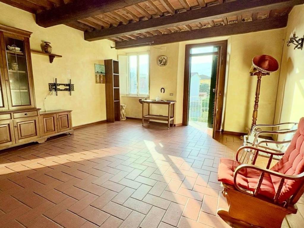 Appartamento a Lucca in Via dei Bollori, , 780 - Foto 2