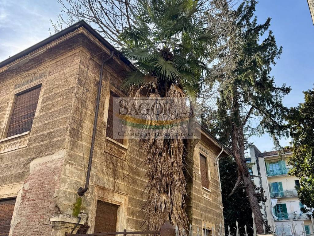 Villa a Pinerolo in Corso Piave, 20 - Foto 2