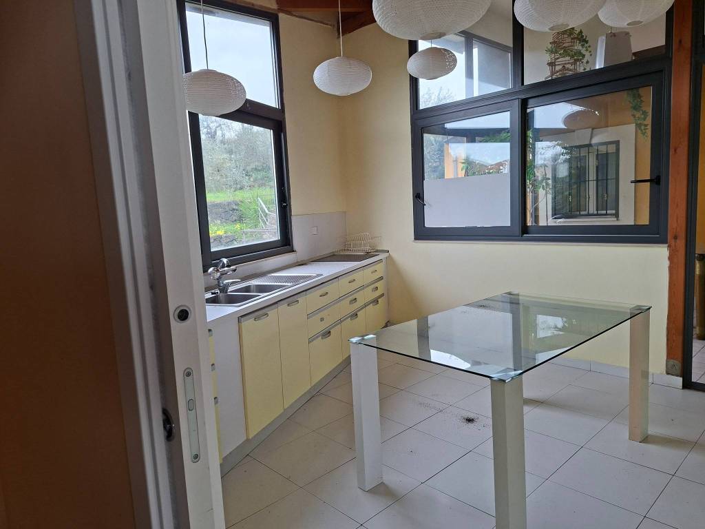 Villa a Mascalucia in Via Monte Verde - Foto 4