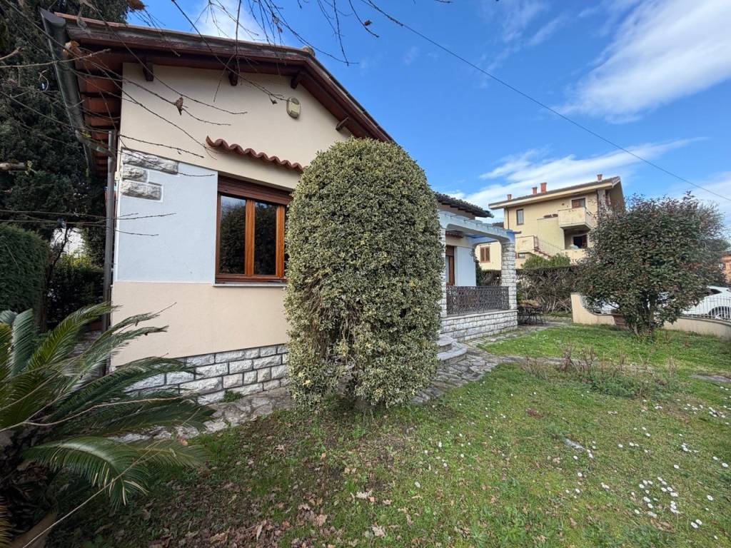 Villa a Lucca in Via della Chiesa di Sant'Angelo - Foto 4