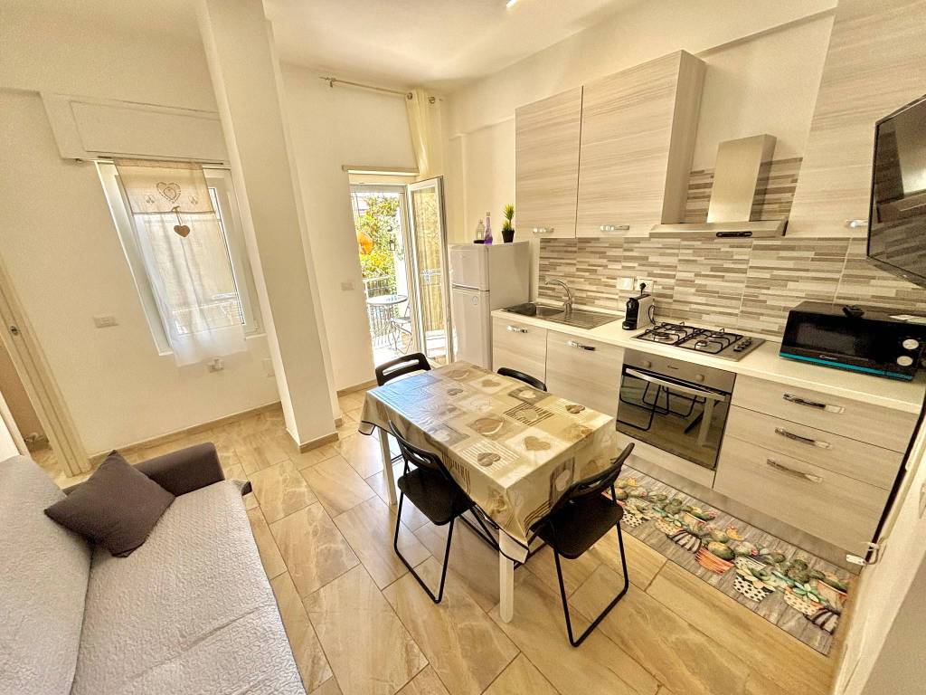 Appartamento a Ladispoli in Via Bracciano - Foto 4