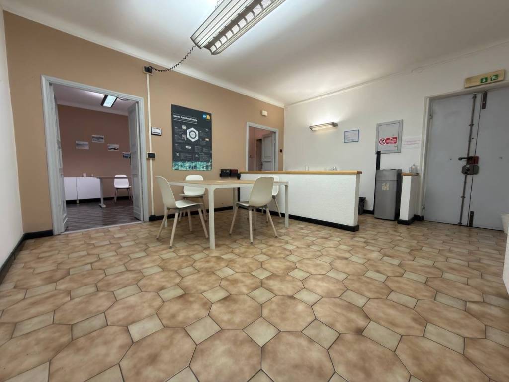 Appartamento a Genova in Viale Carlo Canepa, 5 - Foto 3