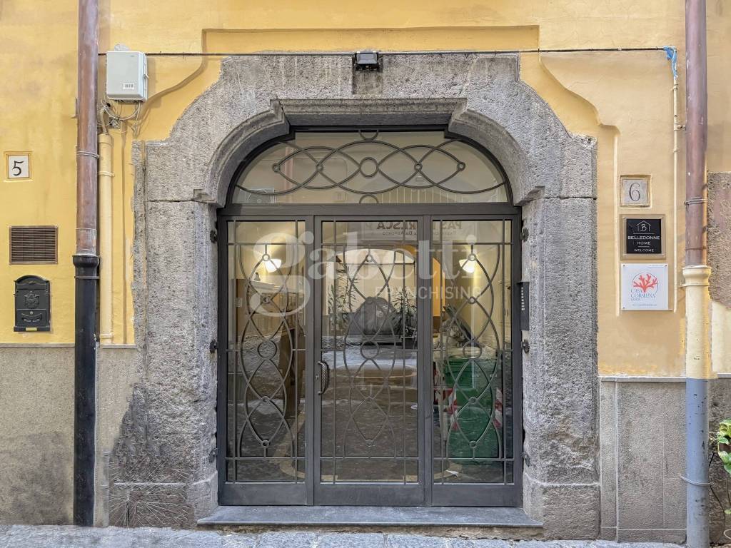 Appartamento a Napoli in Vicoletto Belledonne, 6 - Foto 4